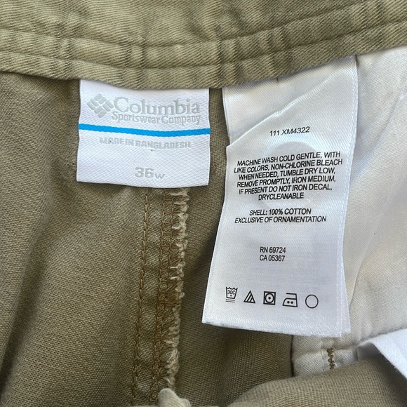 Columbia Gator 🐊 Khaki Cargo Shorts- #1918 - Picture 5 of 11
